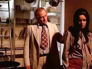 Rondborstige Bex instructie hoe je haar gratis filmpjes xxx tieten kunt neuken