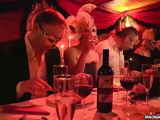 Cam meisje ziet me klaarkomen.10 buitensex filmpjes